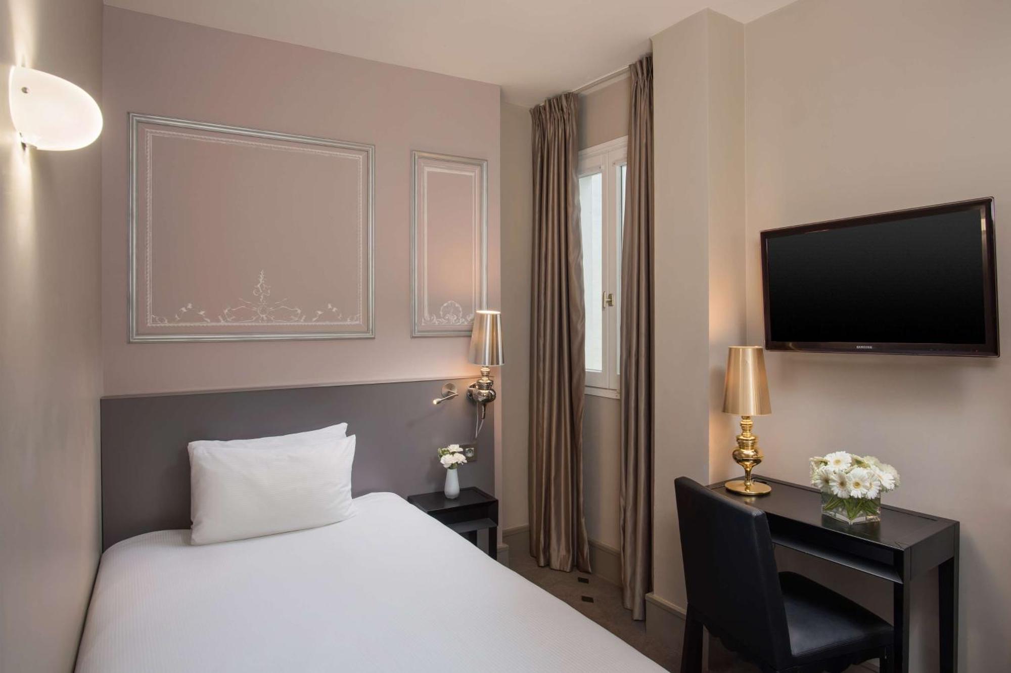 Nh Paris Champs-Elysees Εξωτερικό φωτογραφία